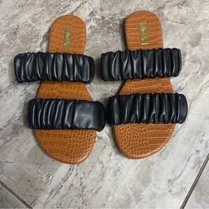 COPY - Qupid Sandals Gold Size 7